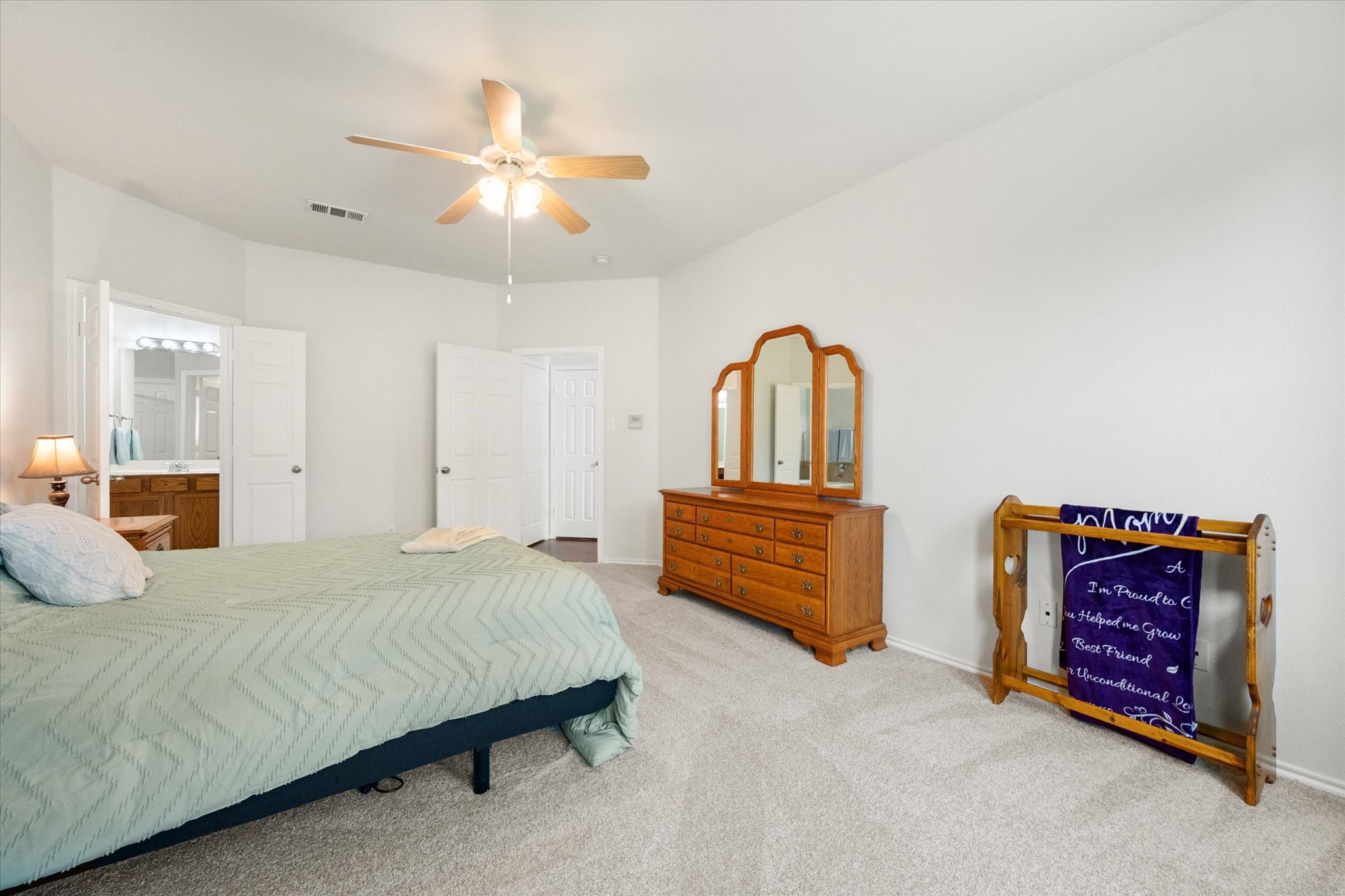 708 Crockett Drive Mansfield TX 76063