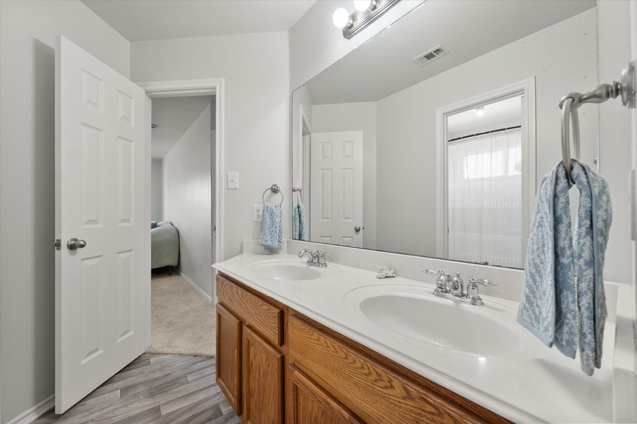 708 Crockett Drive Mansfield TX 76063