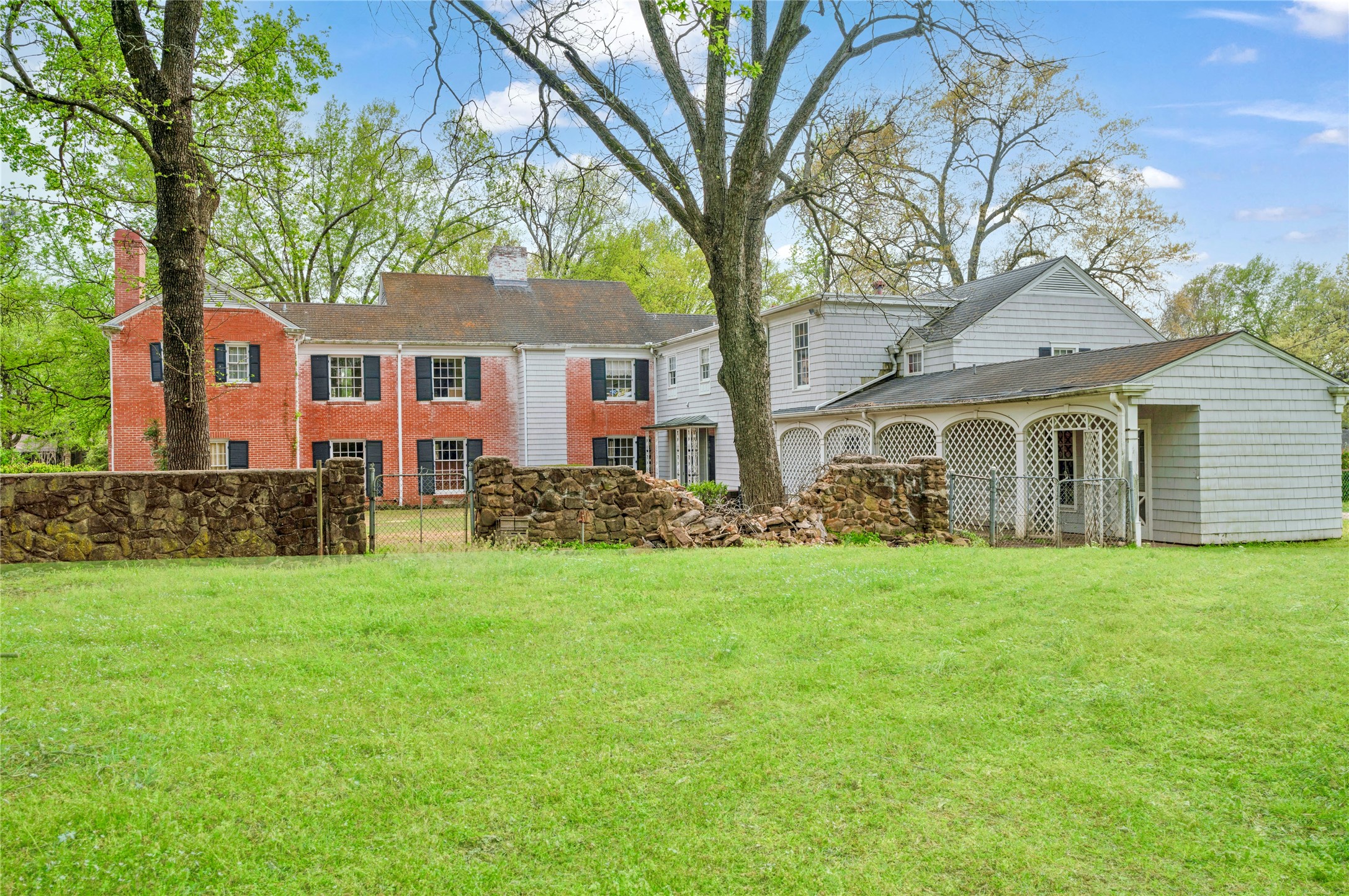 600 Crockett Circle Paris TX 75460