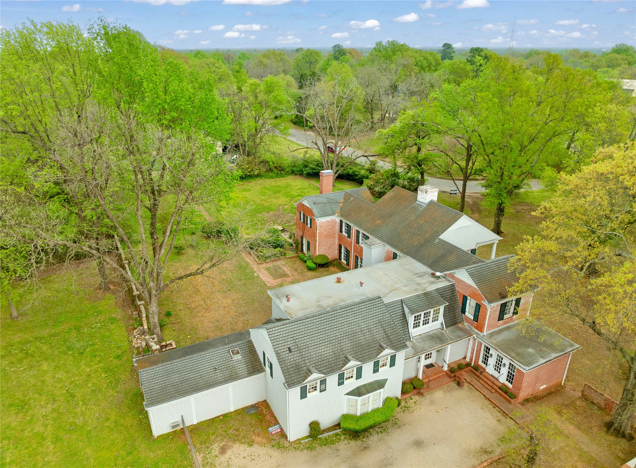 600 Crockett Circle Paris TX 75460