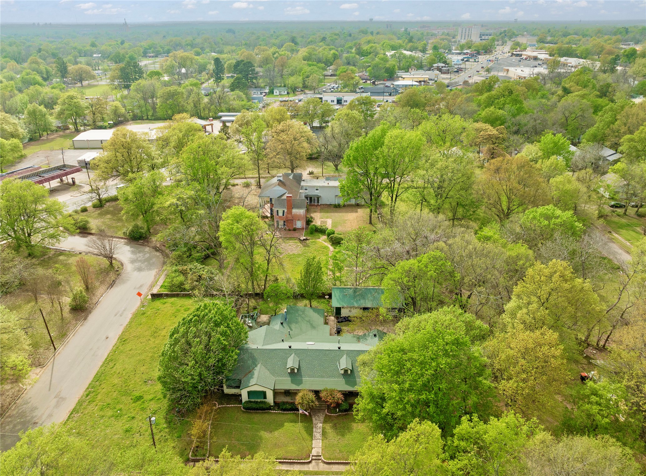 600 Crockett Circle Paris TX 75460