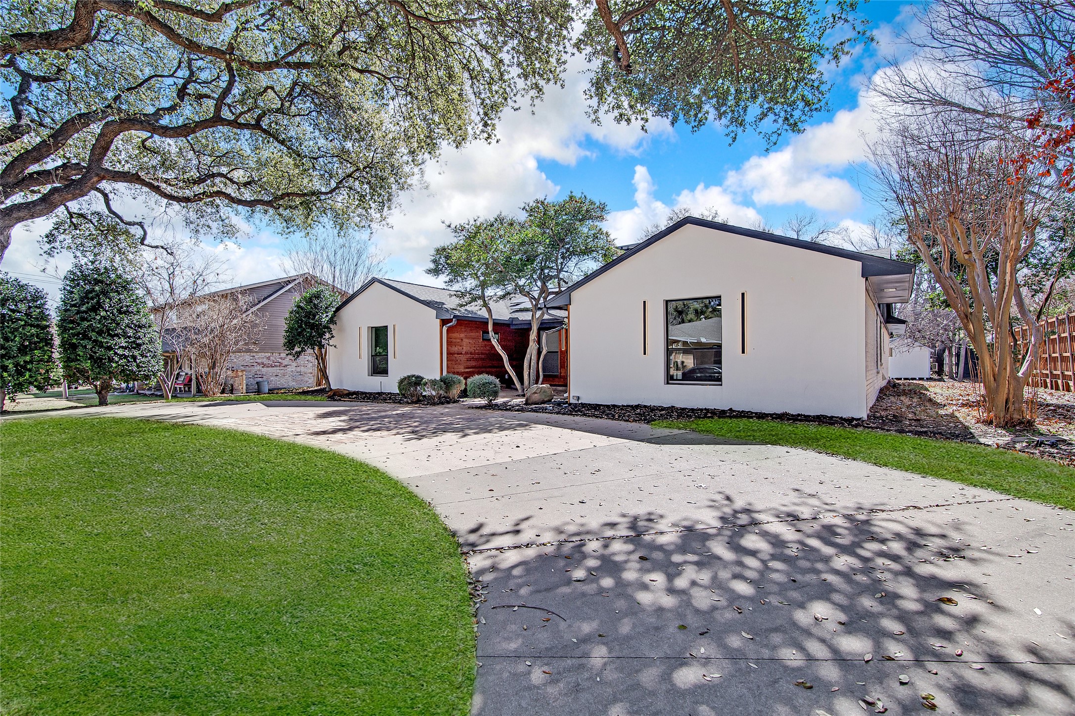 7992 Fallmeadow Lane Dallas TX 75248
