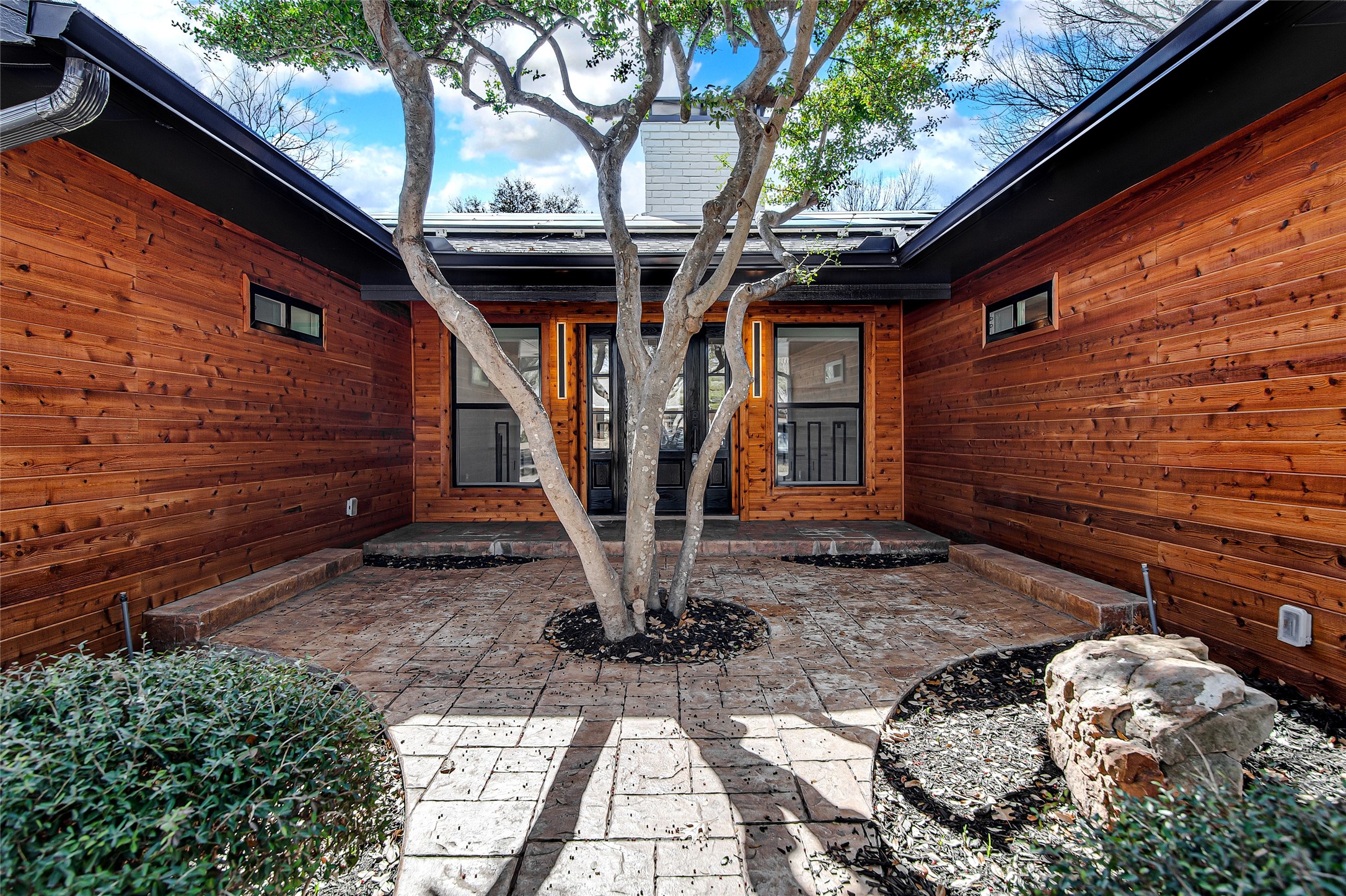 7992 Fallmeadow Lane Dallas TX 75248