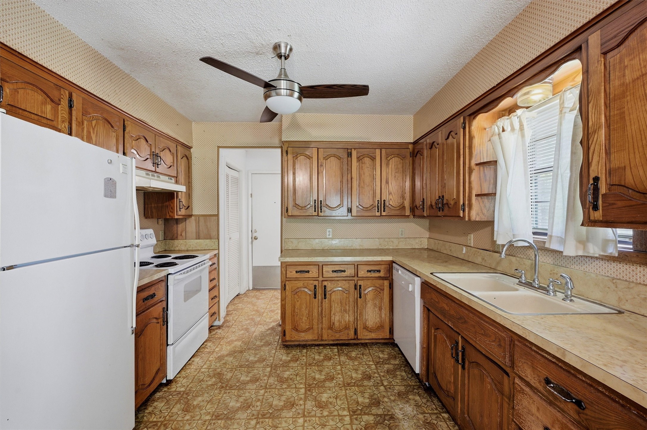 510 Cleve Cole Road Denison TX 75021