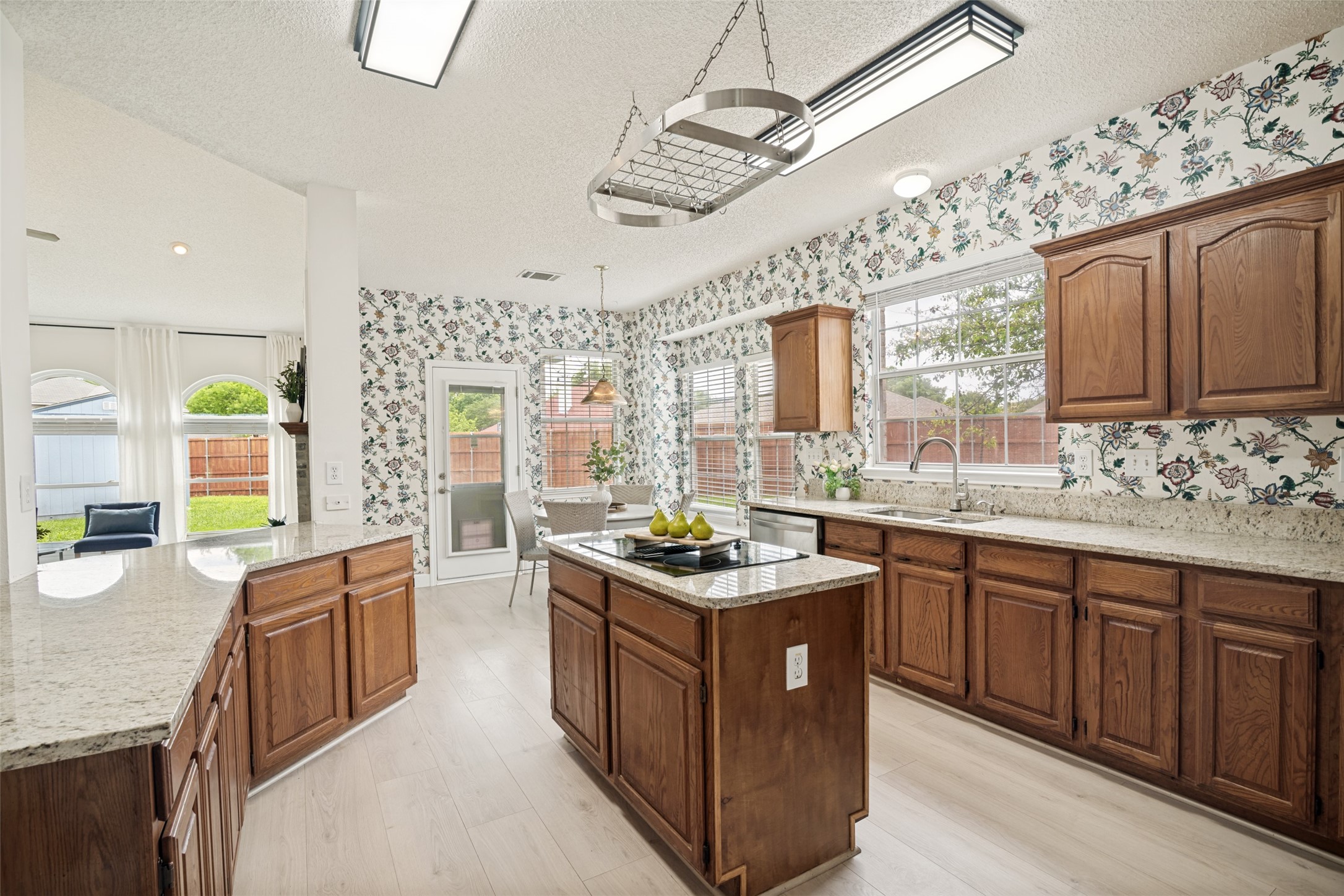6013 Arden Court Rowlett TX 75087