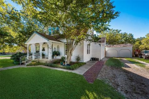 304 Clark Street Italy TX 76651