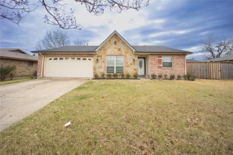 2910 E Pepperidge Drive Lancaster TX 75134