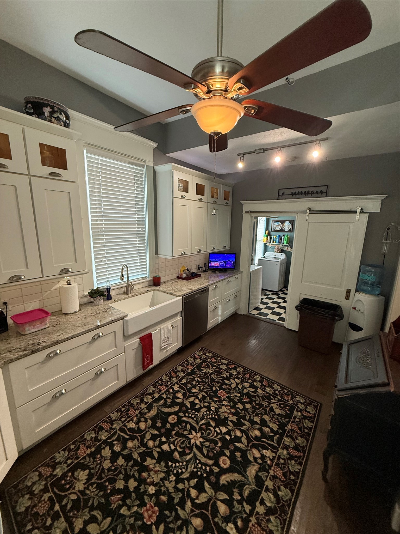 201 E Hayes Avenue Whitney TX 76692