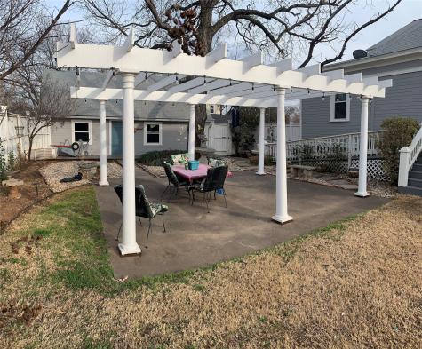 201 E Hayes Avenue Whitney TX 76692