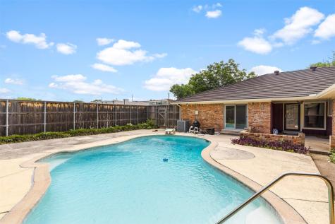 4945 Chilton Drive Dallas TX 75227