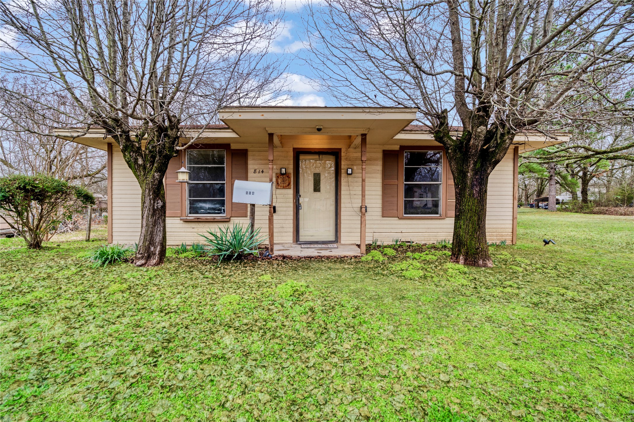 814 14th Street NW Paris TX 75460