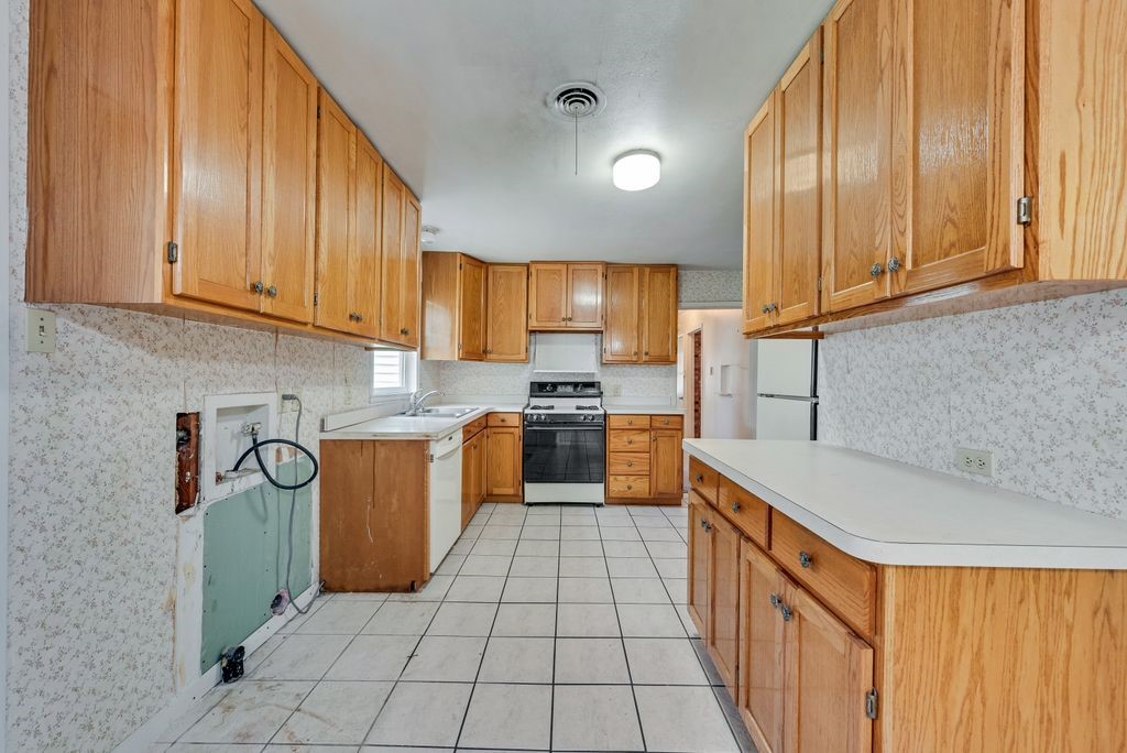 2219 Morgan Street Irving TX 75062