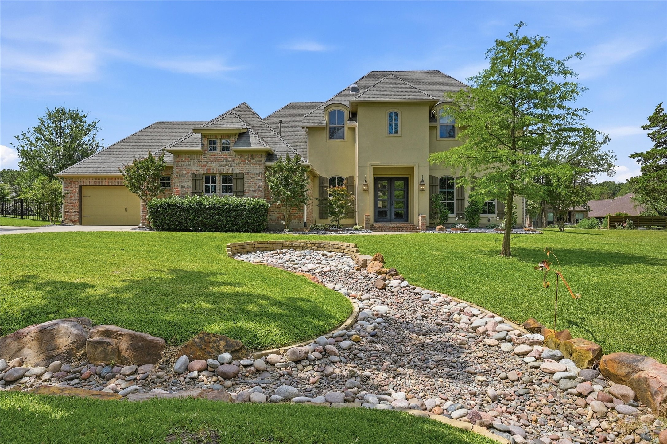 107 Iriquois Drive Lake Kiowa TX 76240