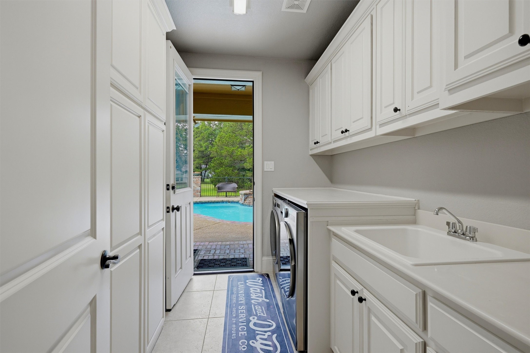 107 Iriquois Drive Lake Kiowa TX 76240