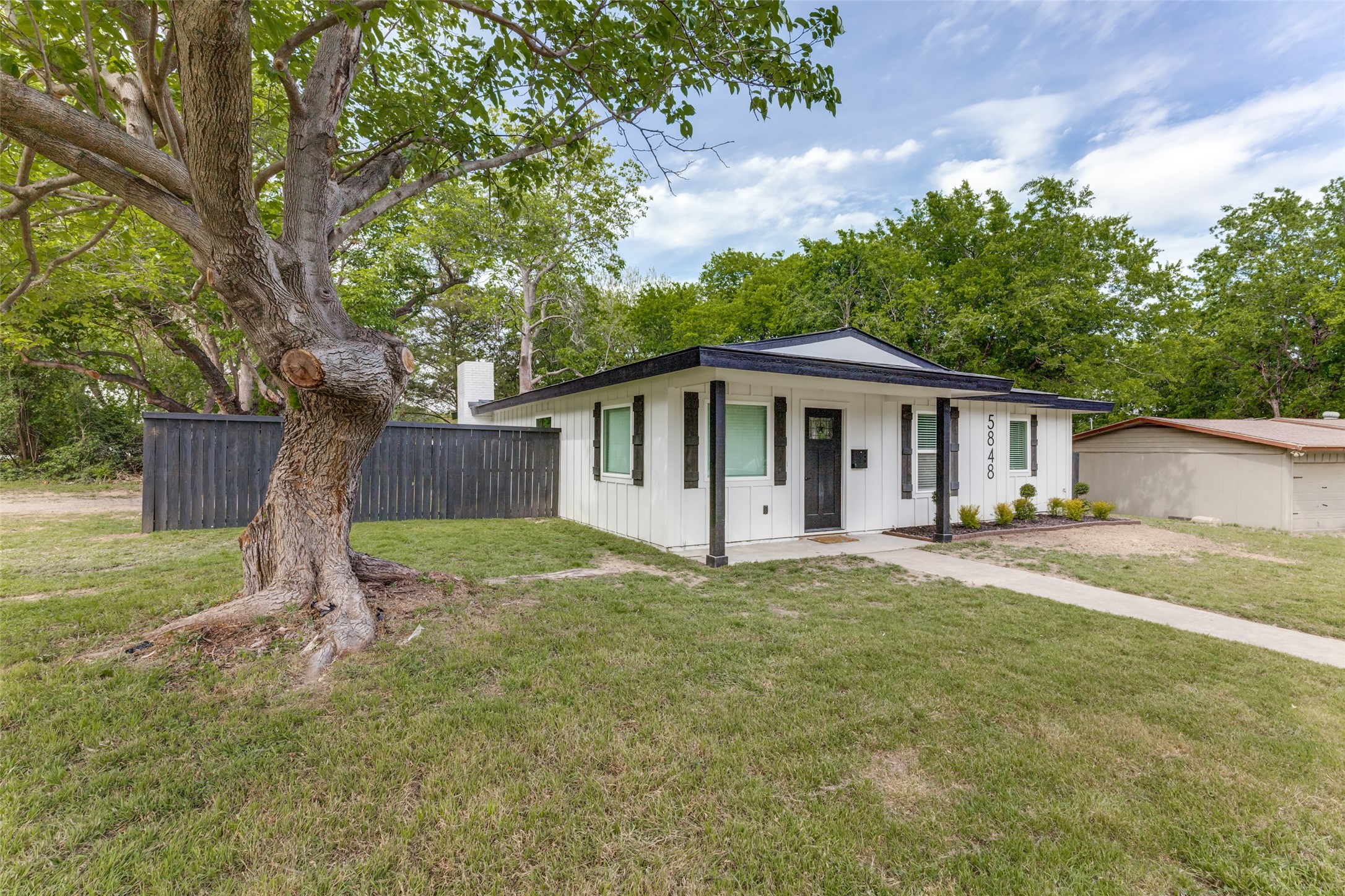 5848 Fursman Avenue Fort Worth TX 76114
