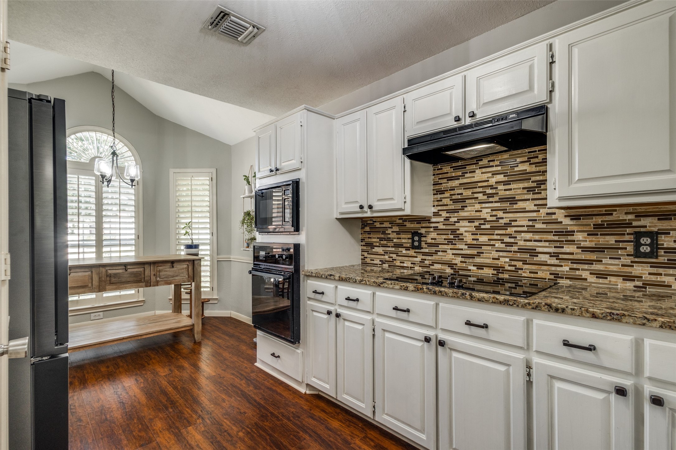 2003 Terracotta Court Lewisville TX 75067