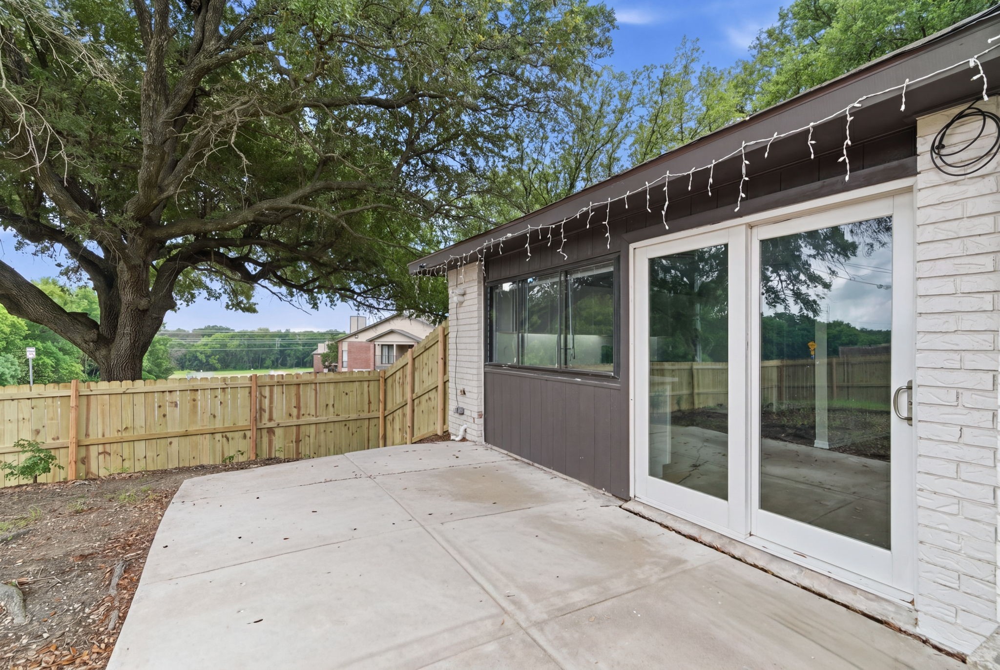 6422 Faircove Circle Garland TX 75043