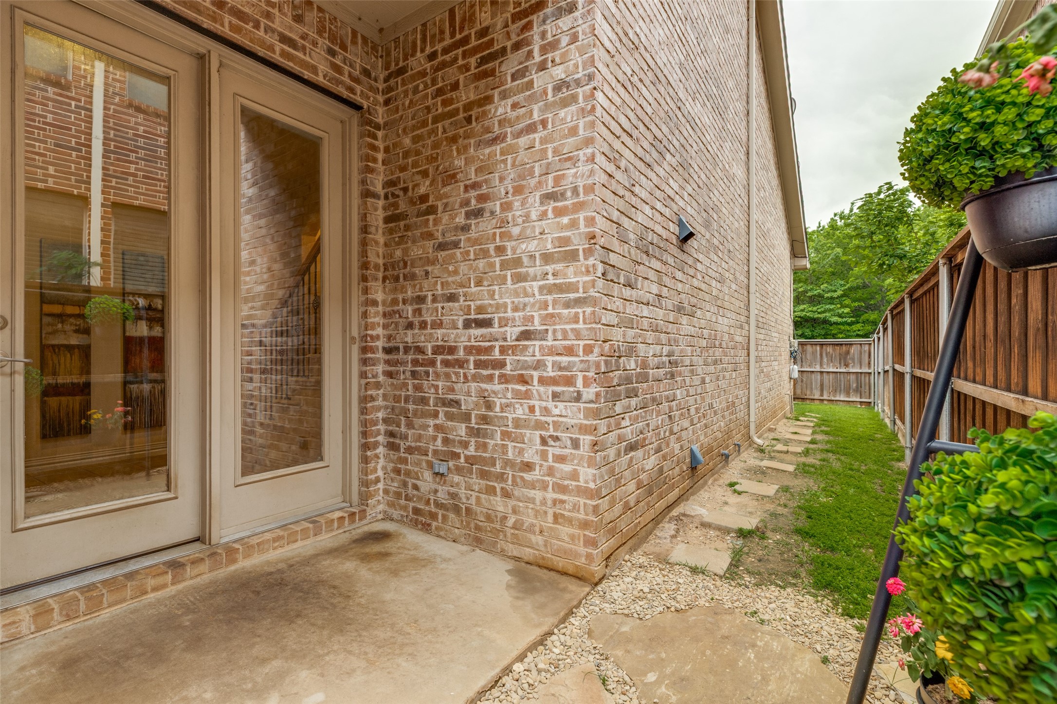 1547 Barksdale Drive Lewisville TX 75077