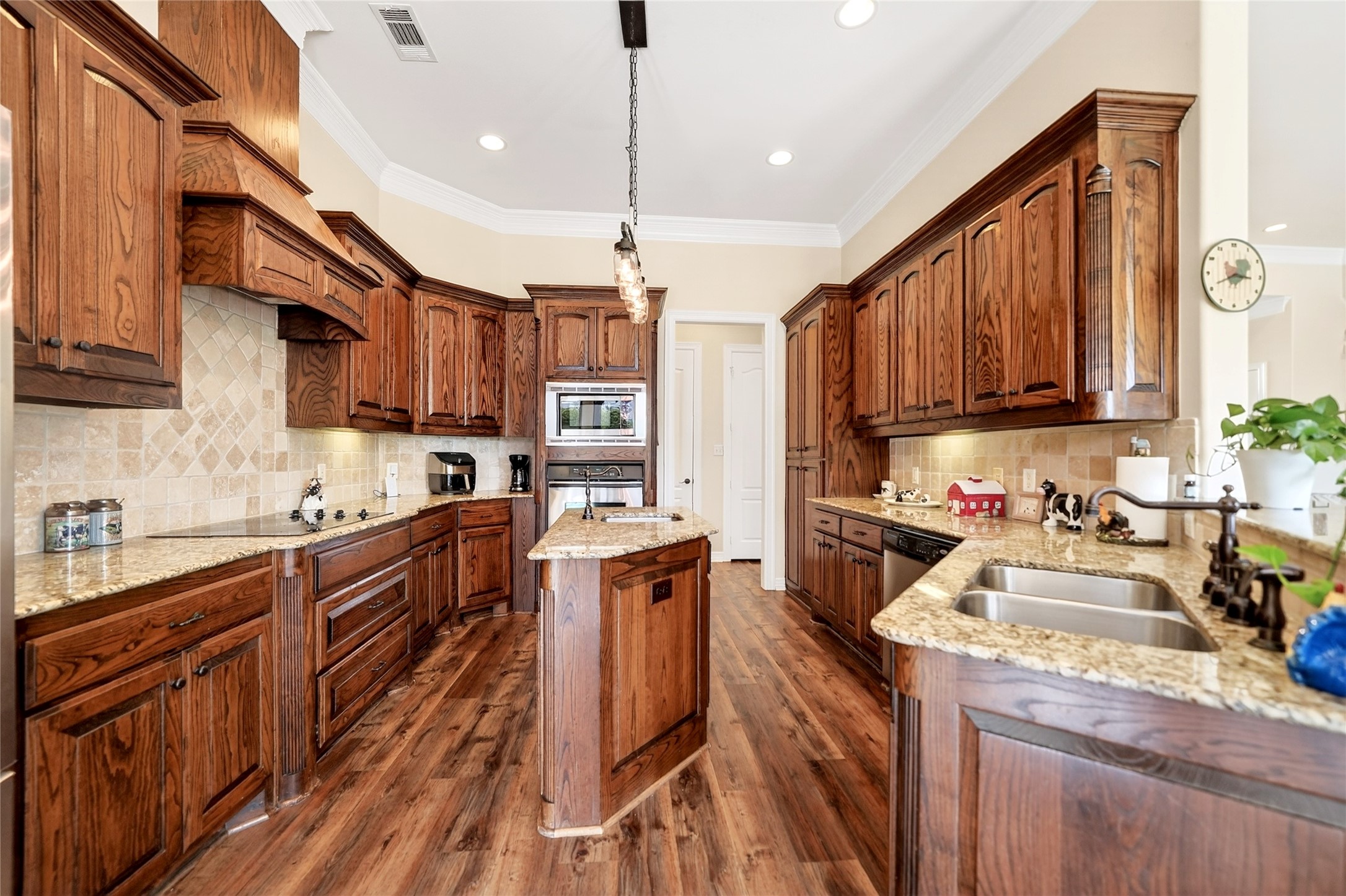 200 Eagle Pass Royse City TX 75189