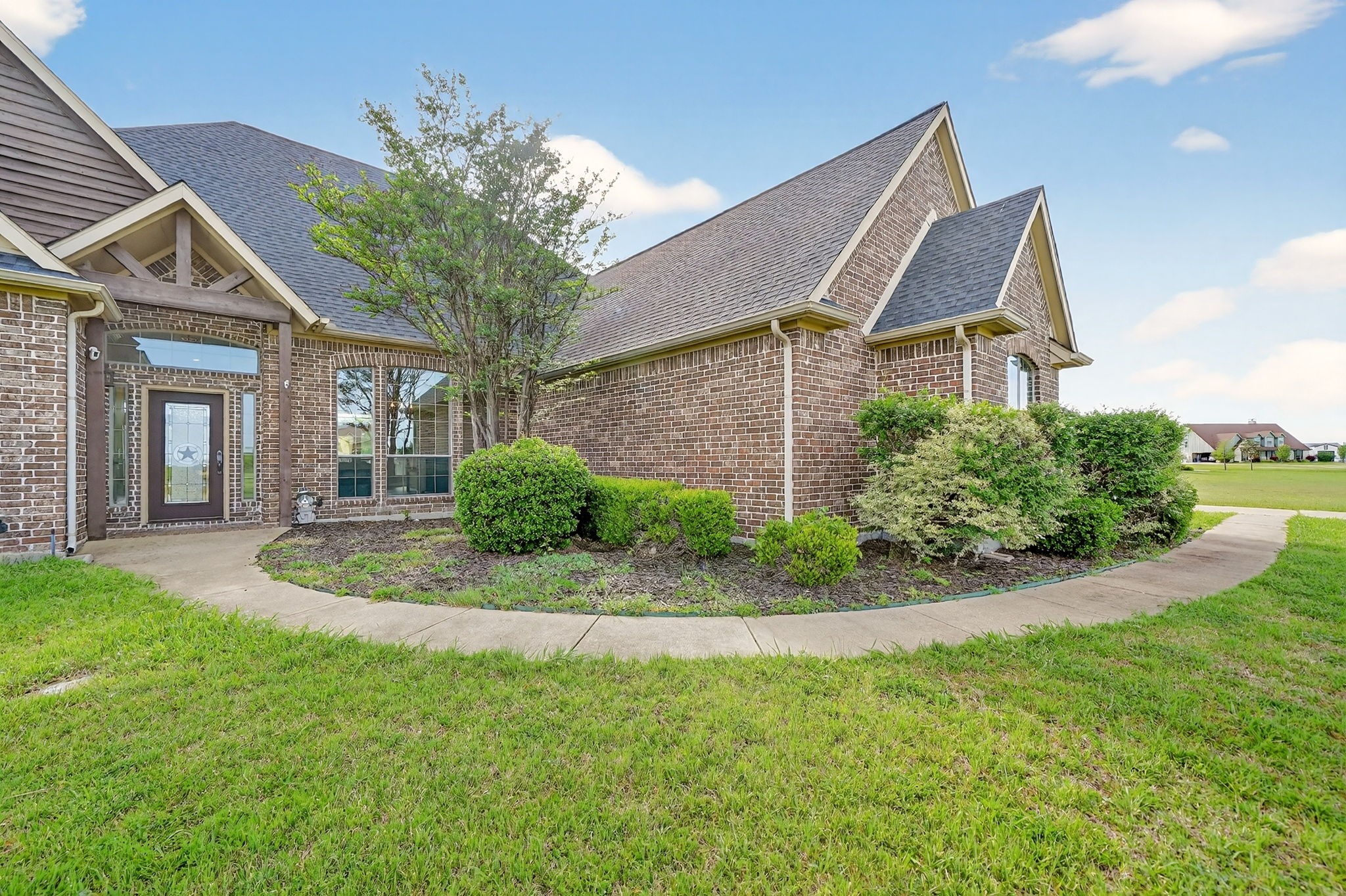 200 Eagle Pass Royse City TX 75189