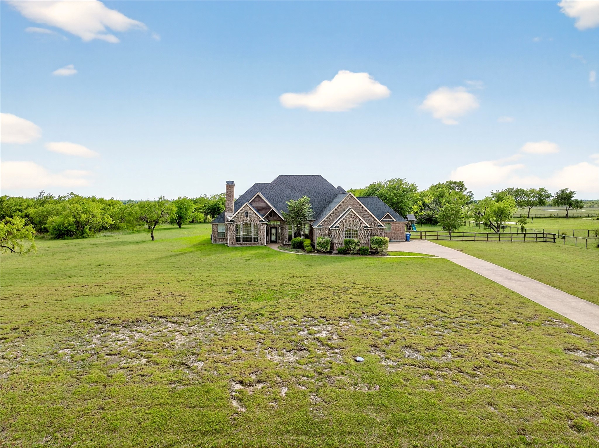 200 Eagle Pass Royse City TX 75189
