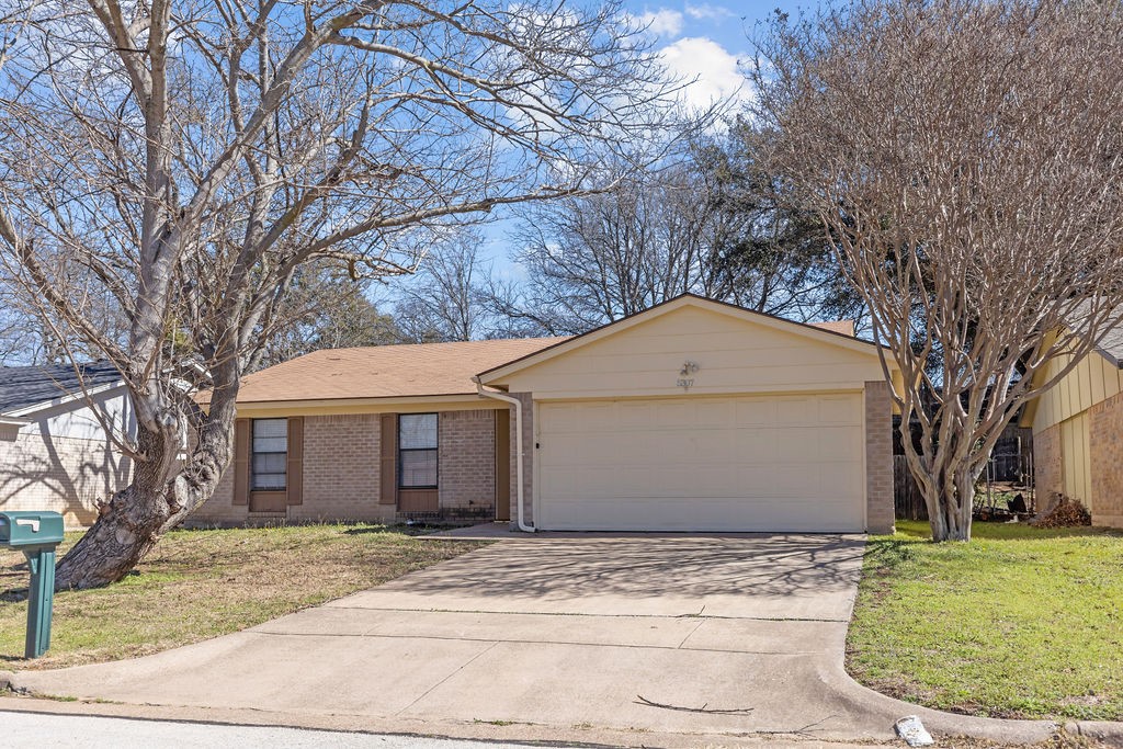5307 Vincennes Court Arlington TX 76017