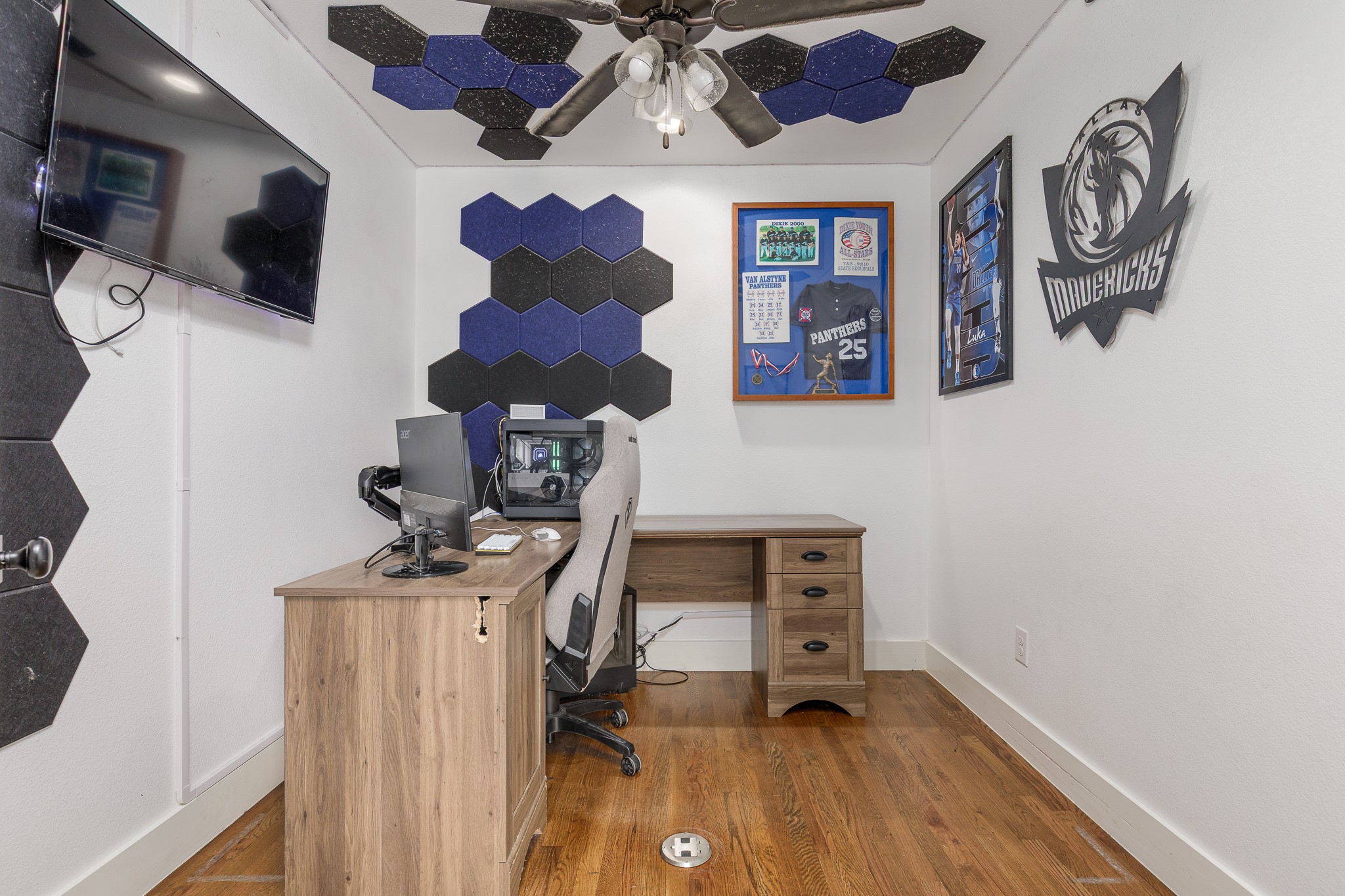 1305 N John Douglas Road Van Alstyne TX 75495