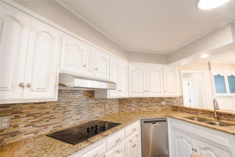 2500 Brookhaven Drive Denison TX 75020