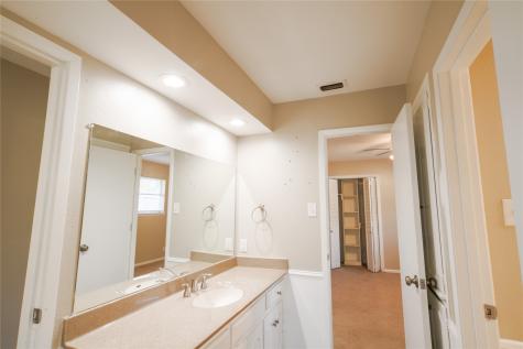 2500 Brookhaven Drive Denison TX 75020