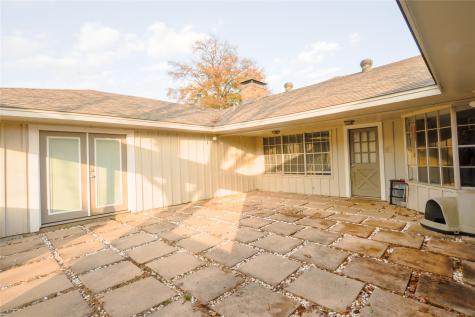2500 Brookhaven Drive Denison TX 75020