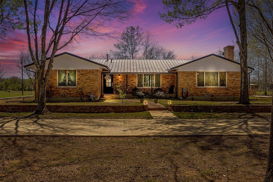 6200 S Highway 171 Grandview TX 76050