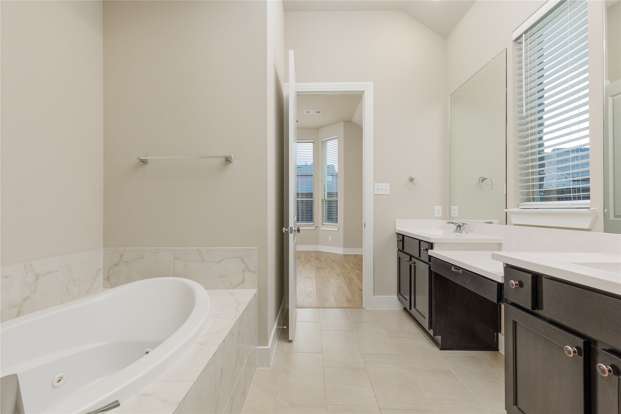 1829 Leo Drive Van Alstyne TX 75495