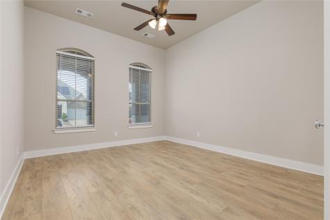 1829 Leo Drive Van Alstyne TX 75495