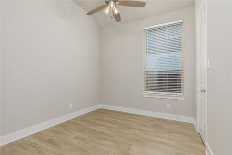 1829 Leo Drive Van Alstyne TX 75495
