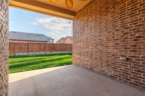 1829 Leo Drive Van Alstyne TX 75495