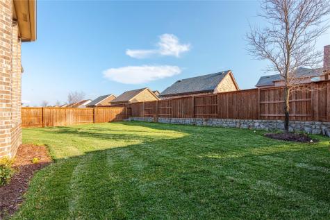 1829 Leo Drive Van Alstyne TX 75495