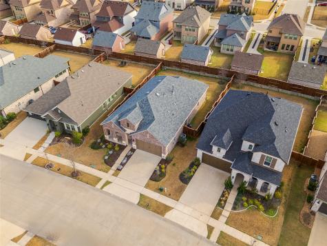 1829 Leo Drive Van Alstyne TX 75495
