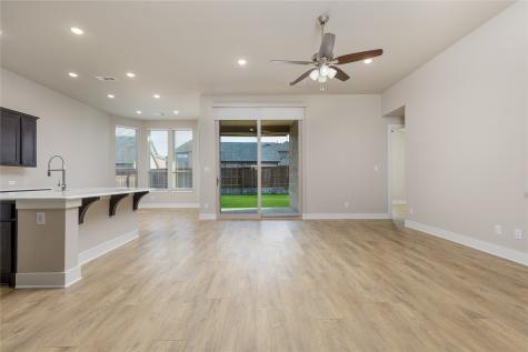 1829 Leo Drive Van Alstyne TX 75495