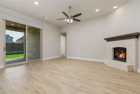 1829 Leo Drive Van Alstyne TX 75495