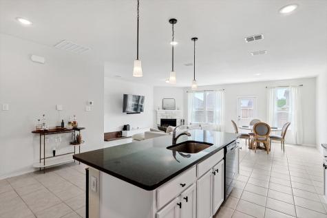 1049 Castroville Drive Forney TX 75126