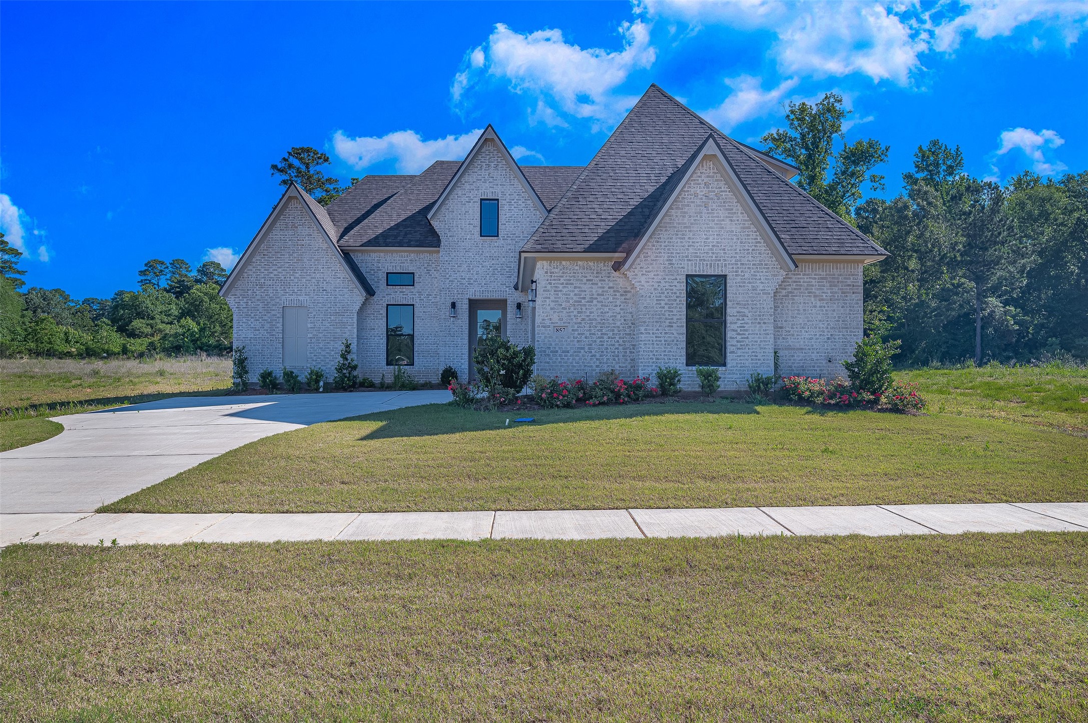 857 Walstonburg Benton LA 71006