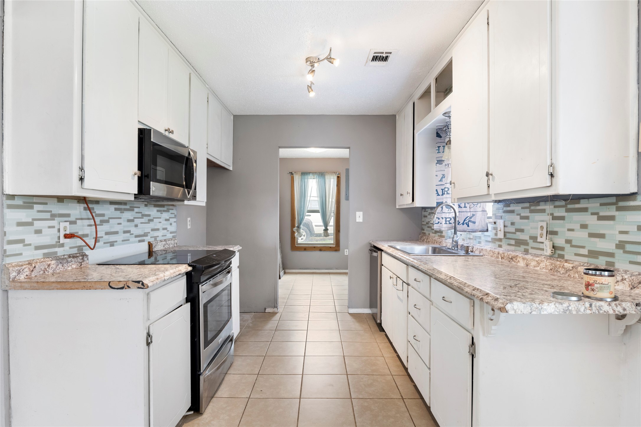 1106 Hcr 1414 Covington TX 76636