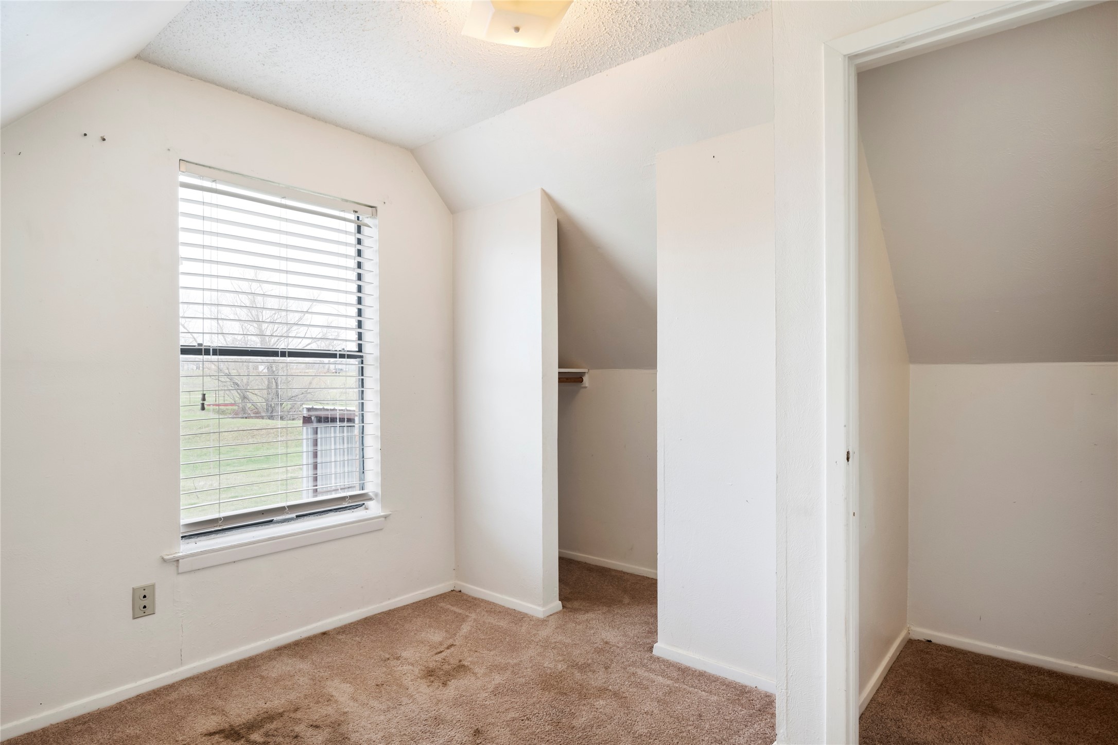 1106 Hcr 1414 Covington TX 76636
