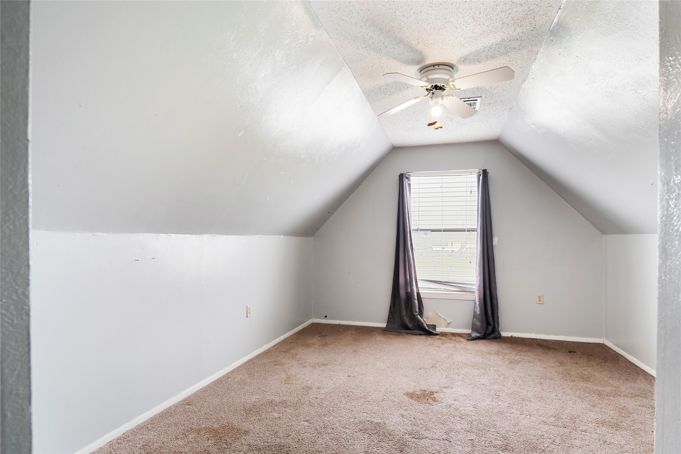 1106 Hcr 1414 Covington TX 76636