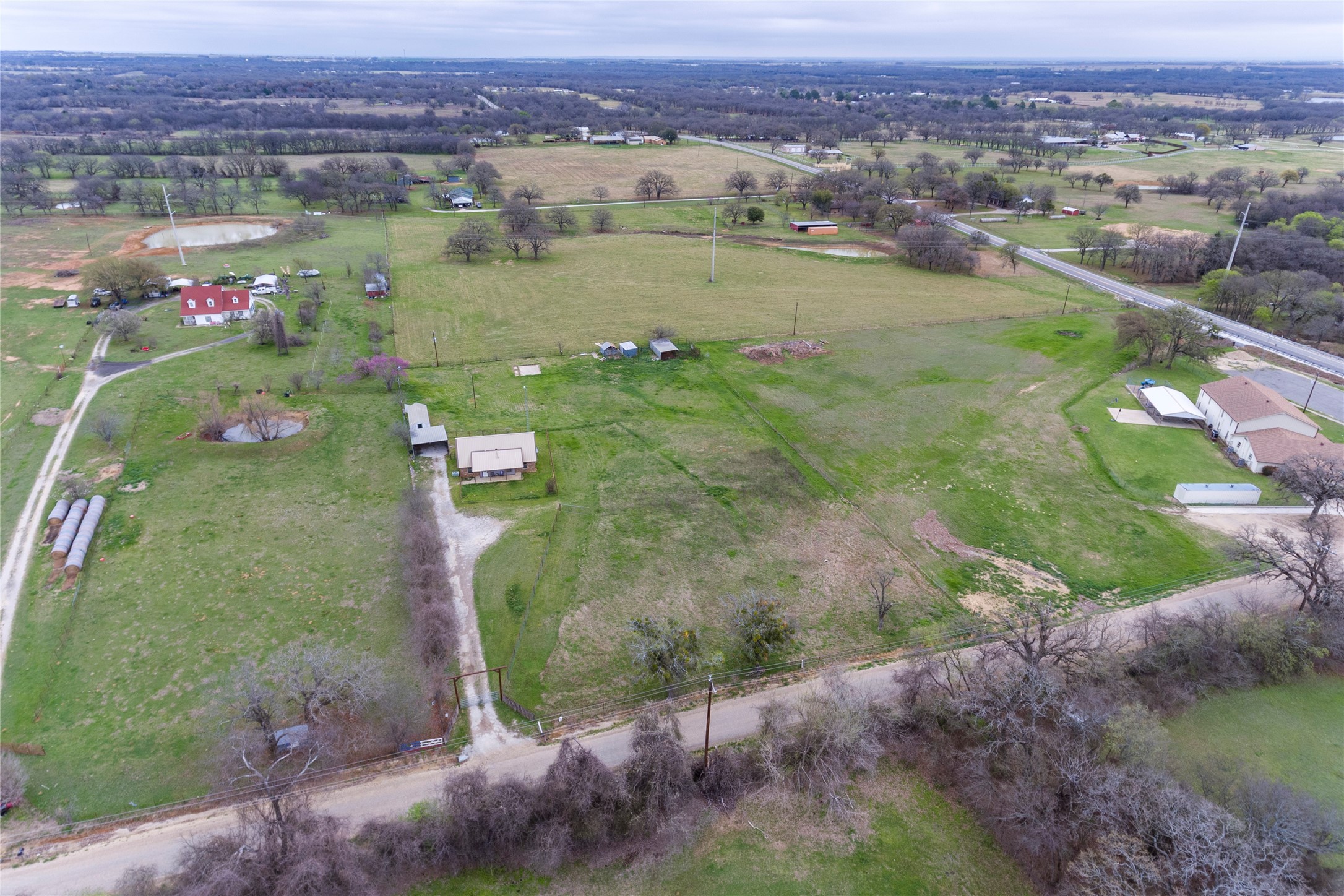 1106 Hcr 1414 Covington TX 76636