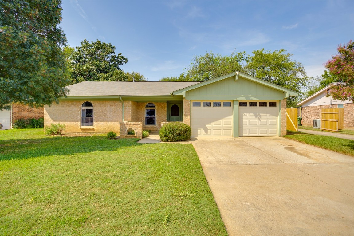 1209 Savannah Way Bedford TX 76022