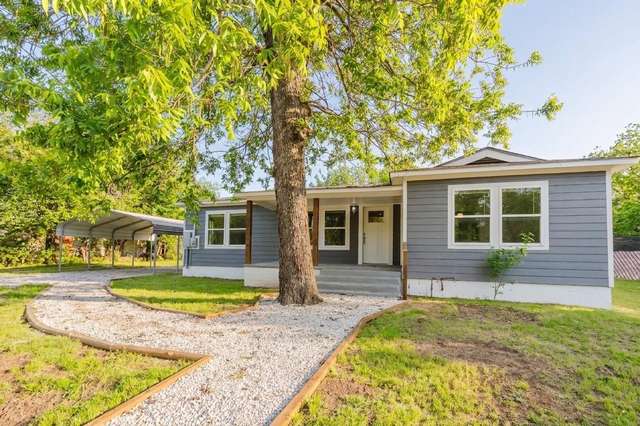 524 W Roberts Street Gorman TX 76454