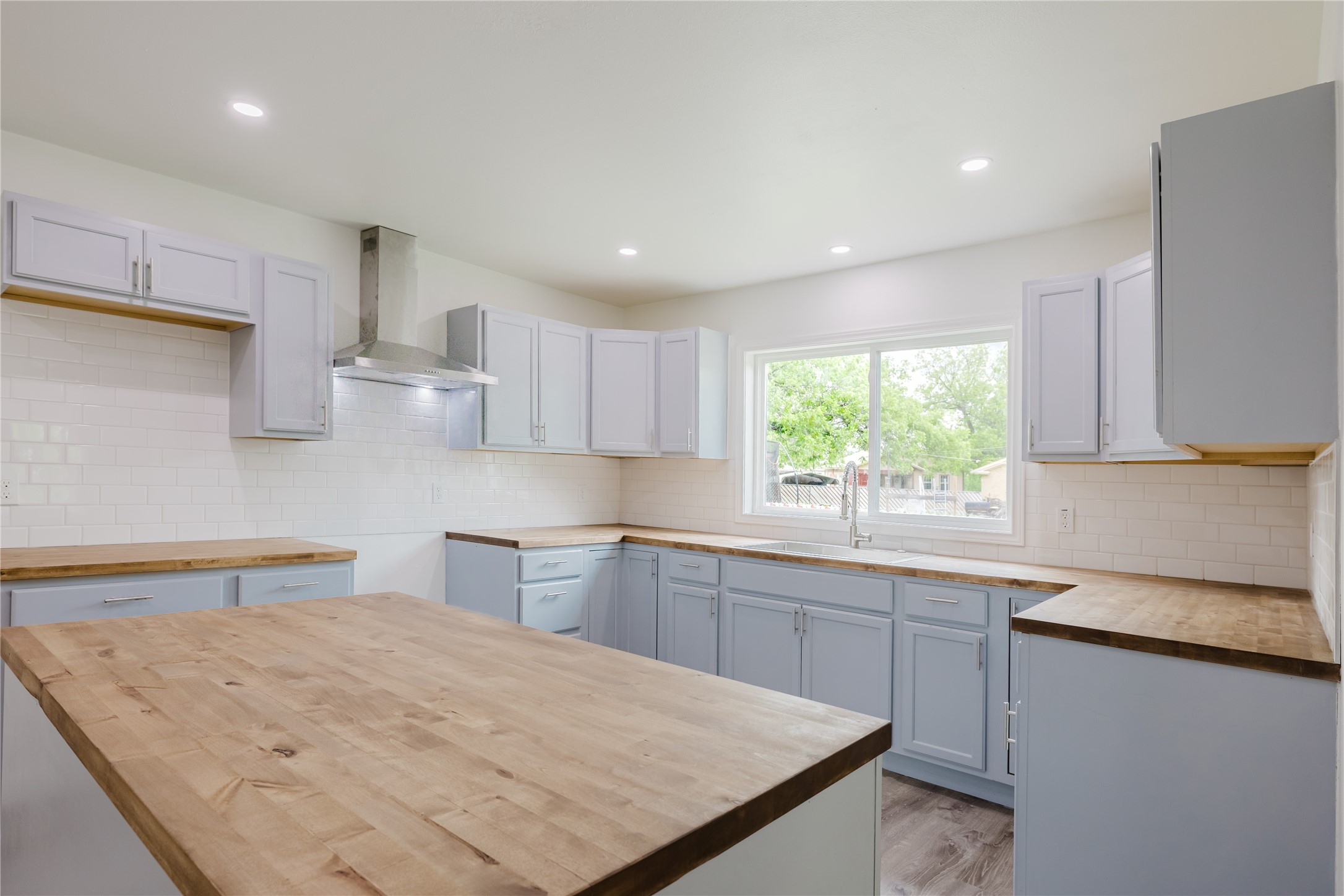 524 W Roberts Street Gorman TX 76454