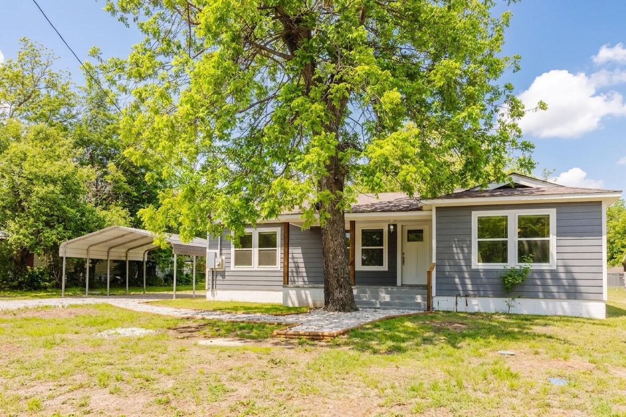 524 W Roberts Street Gorman TX 76454