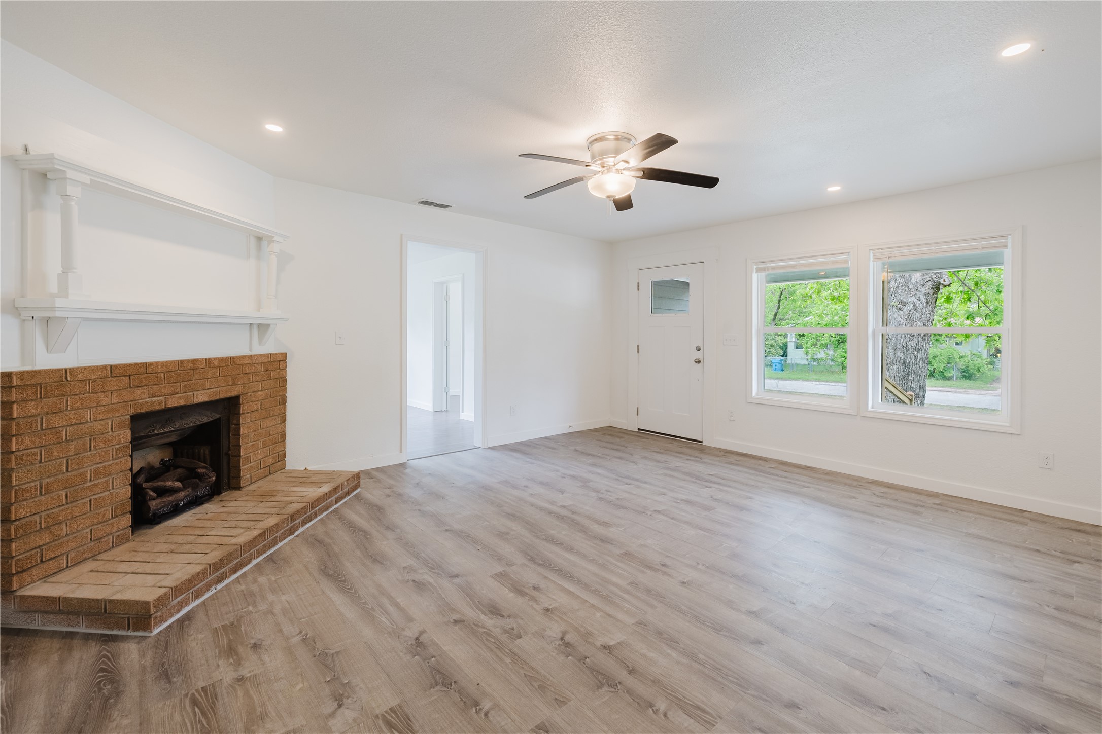 524 W Roberts Street Gorman TX 76454